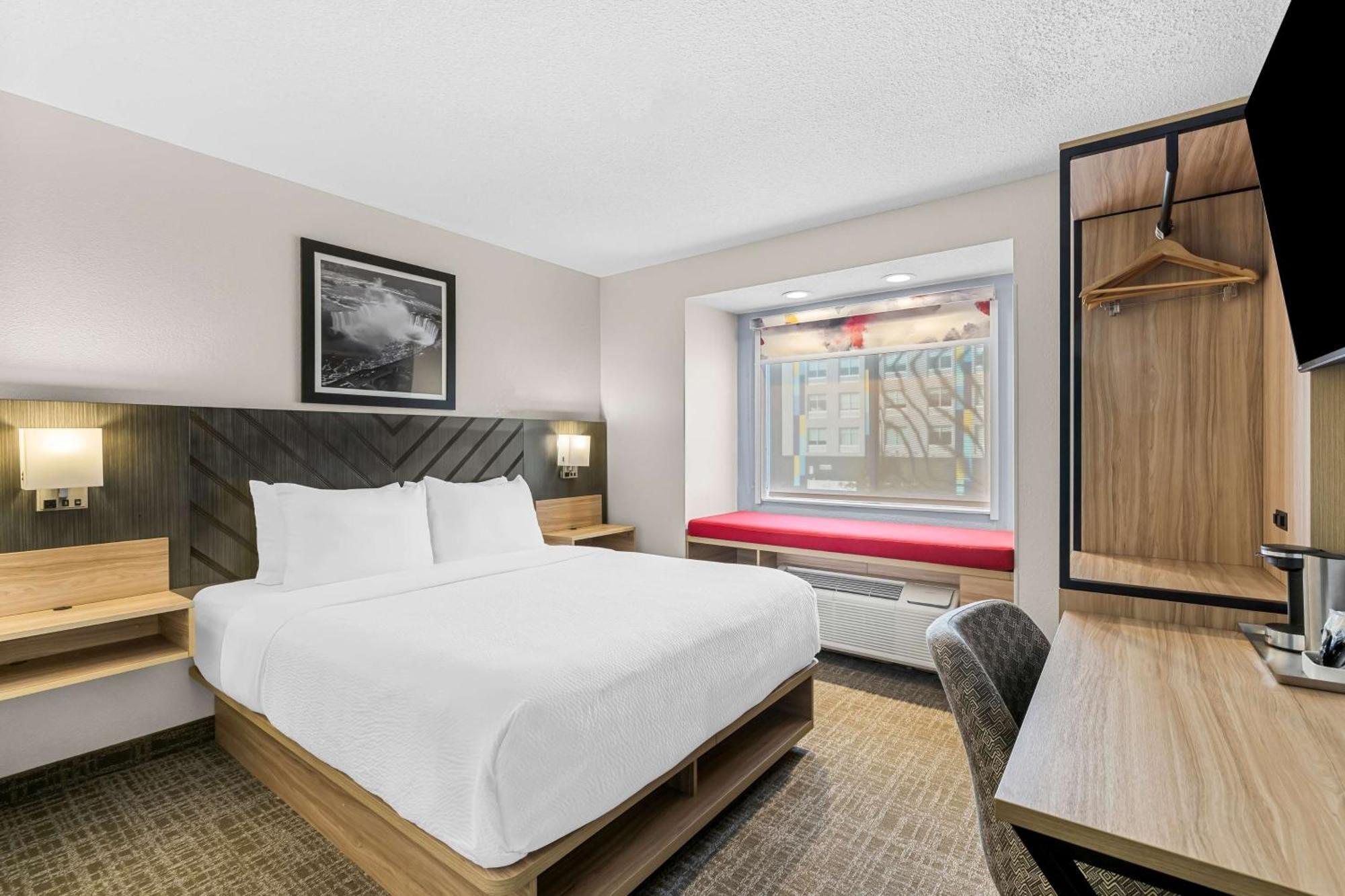 Best Western Buffalo Inn & Suites エクステリア 写真