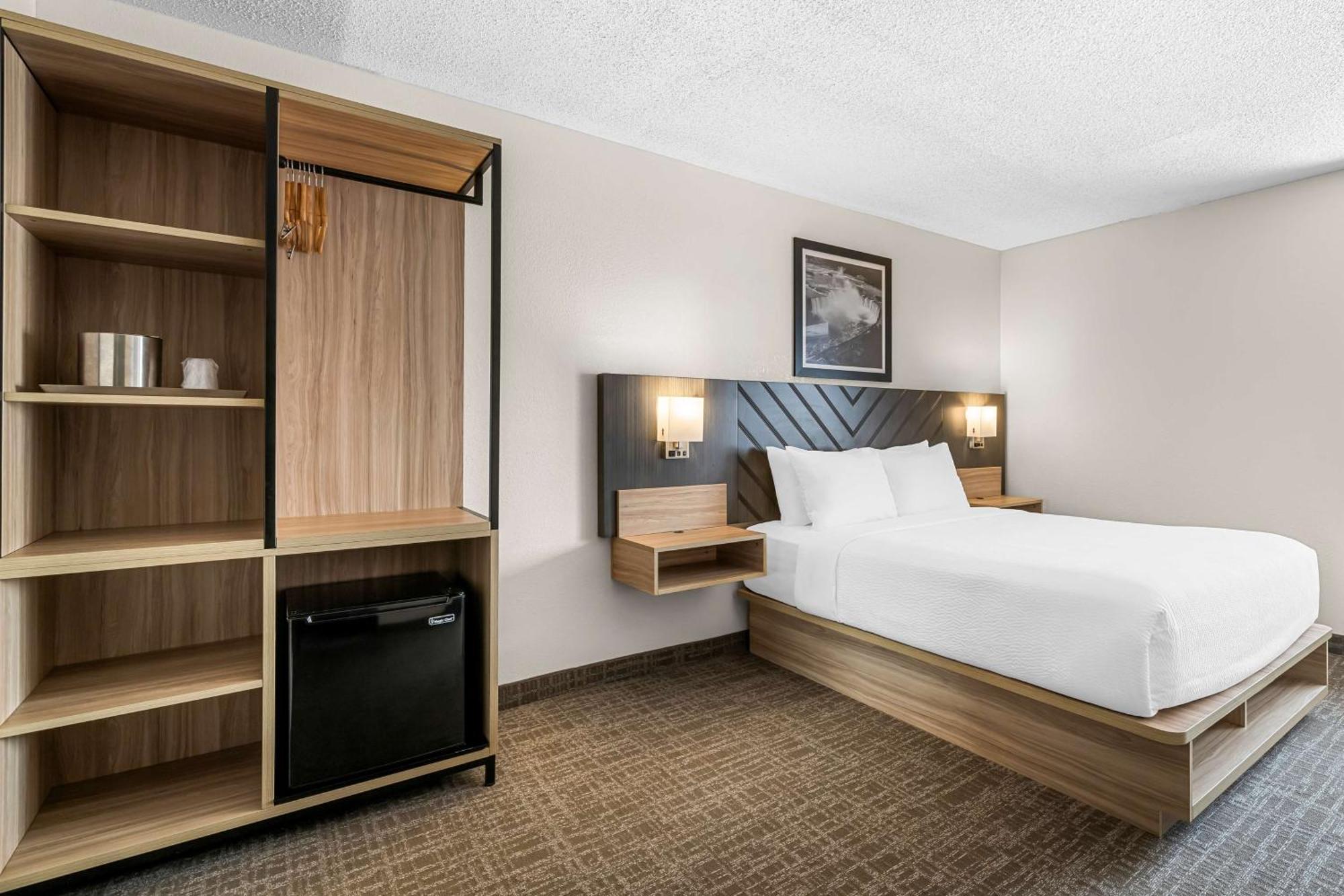 Best Western Buffalo Inn & Suites エクステリア 写真